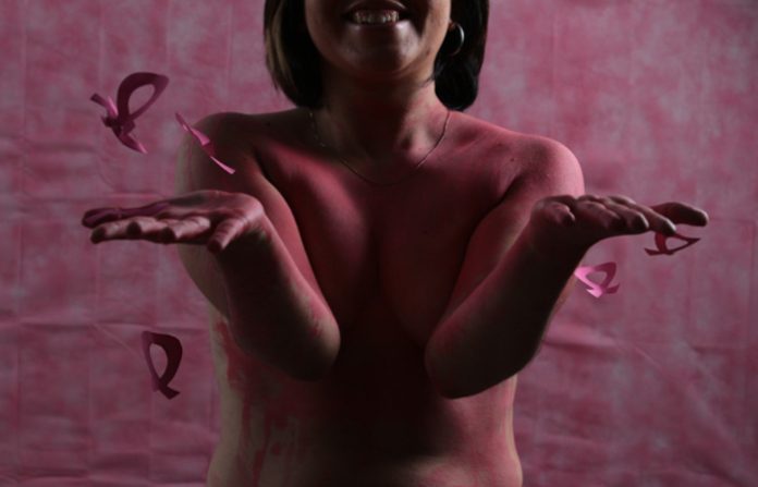 Câmara dos Deputados aprova PL que garante plástica reparadora de mama no SUS