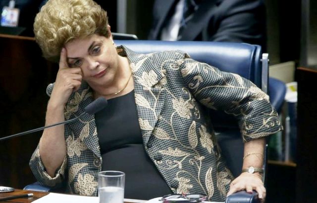 Dilma é acusada de irregularidades na refinaria de Abreu e Lima
