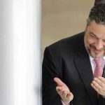 Propina pagou pesquisas para o PT, diz Palocci