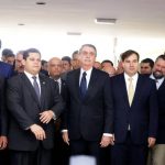 Bolsonaro entrega ao Congresso a reforma da Previdência