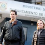 Gleisi e Haddad visitam Lula para discutir saída da prisão