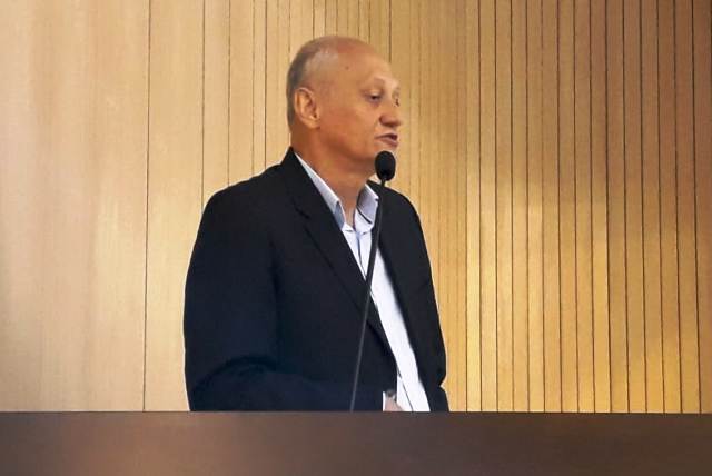 e002ea96-2f27-452e-8869-929c2ed21cfc