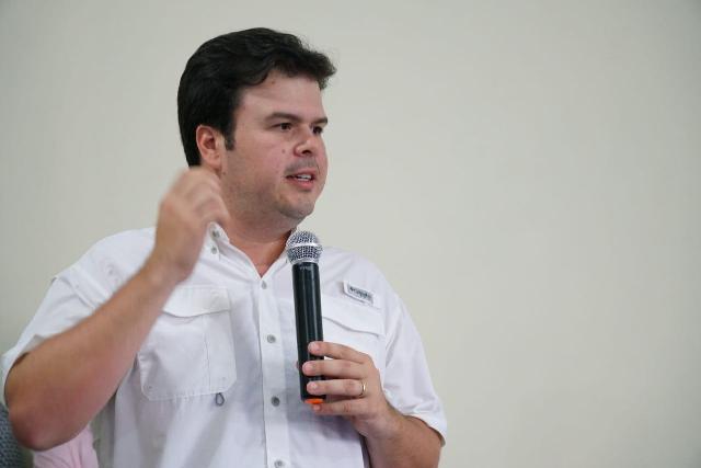 Fernando Filho d115c32a-ba10-48da-b88b-8ed779c0267a