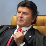 Fux defende Moraes e diz que inquérito das fake news descobriu atos preparatórios de terrorismo