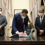 Paulo Câmara empossa secretários de Desenvolvimento Econômico e de Educação e Esportes