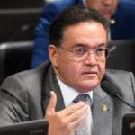 Reforma tributária deve ser votada até a metade de 2021, afirma presidente da comissão mista