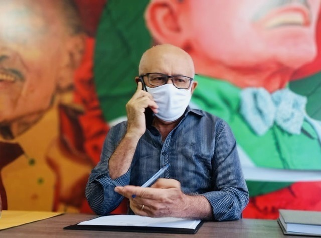 32FCB387-F3D3-4985-A45D-A5FDDFF88405