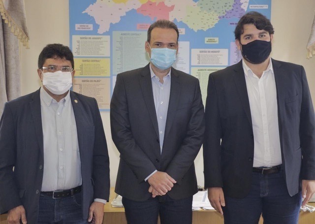 BE13E025-E28B-449D-8847-246C33049A9A