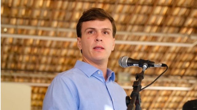 Prefeito-de-Petrolina-Miguel-Coelho-e1625839759923