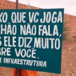 Cabrobó: Secretaria de Infra estrutura realiza trabalho de conscientização colocando placas em locais inapropriados de descarte de lixo