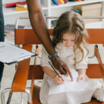 Por que o autismo em meninas é menos comum?