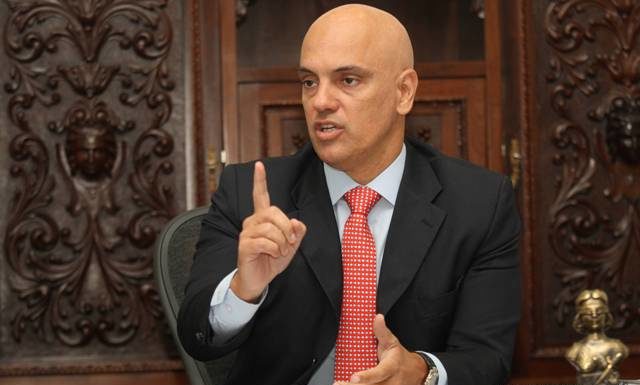 Moraes nega pedido de suspensão de posse de deputados apontados por participar de atos do dia 8 de janeiro