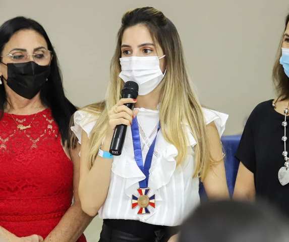 Lara Secchi Coelho recebe título “Amizade Maçônica” (5)