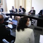 Governo de Pernambuco restringe público e exige teste em eventos; restaurante apenas com comprovante vacinal