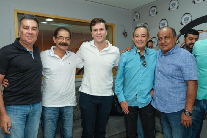 Ex-prefeitos da Mata Norte fecham com Miguel para governador