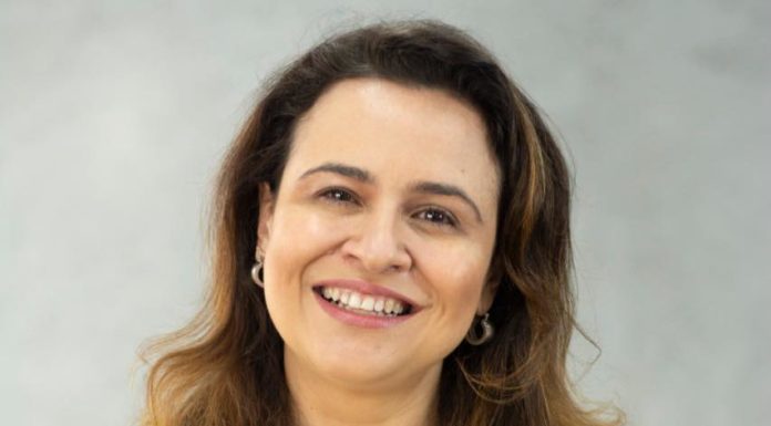 Devemos ler para o bebê recém-nascido?