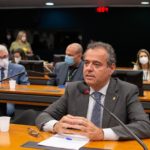 Danilo apresenta projeto para barrar aumento na conta de luz em Pernambuco