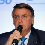 Em agrado a caminhoneiros, presidente Bolsonaro altera política de frete