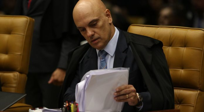 Moraes mantém prisão de Roberto Jefferson