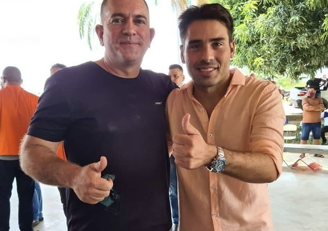 4CAFE5F5-1D2D-4703-AFE0-7E3445963261