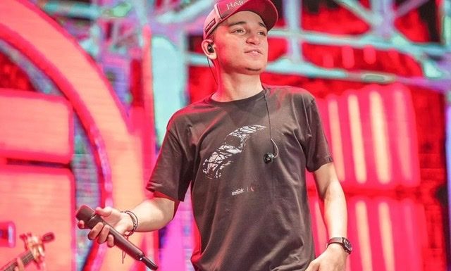 João Gomes vive suposto affair com atriz global