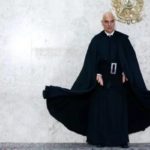 Senadores se irritam com ausência de ministros do STF em audiência