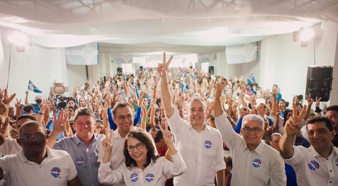 Prefeita de Escada, Mary Gouveia faz grande ato para formalizar apoio a Danilo
