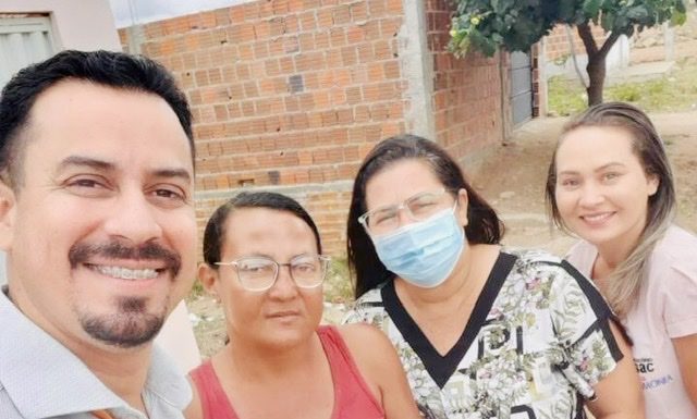 Agradecimento: Beta do Alto do Bozano recebe medicamentos para seguir seu tratamento