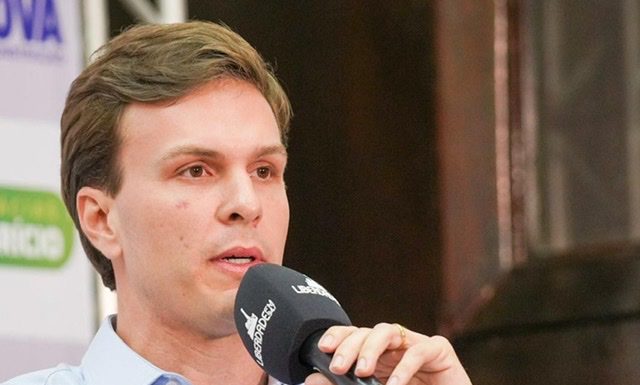 Em debate, Miguel se apresenta: “pernambucano apaixonado e indignado com o que fizeram ao nosso estado”
