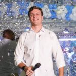 Miguel Coelho inicia campanha com grande evento popular em Petrolina
