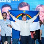 Em comício histórico, Miguel reúne milhares de petrolinenses e convoca o Sertão a mudar Pernambuco