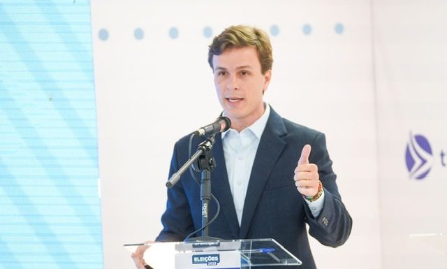 “Quero ser governador para resgatar tudo o que o PSB tirou da gente”, diz Miguel em debate