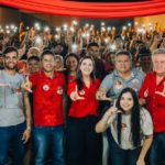 Maria Arraes visita feira livre em Parnamirim; diversas lideranças da região estiveram presentes