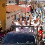 Miguel faz grande motociata em Serra Talhada e diz estar pronto para o segundo turno