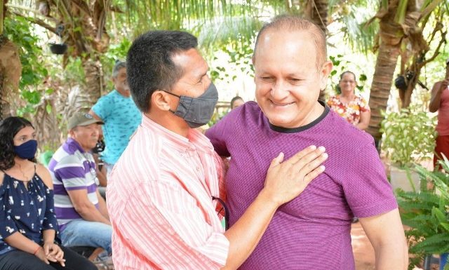 Candidato a Deputado Federal, Dr. João, participa de reunião com produtores rurais em Petrolândia