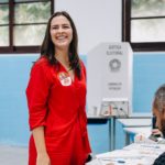 Maria Arraes vota no Recife