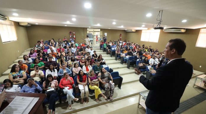 Encontro aborda desafios e boas práticas na execução de medidas socioeducativas em meio aberto