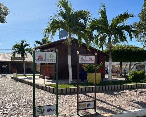 Prefeitura de Cabrobó instala lixeiras de separação de lixos e resíduos nas principais praças da cidade