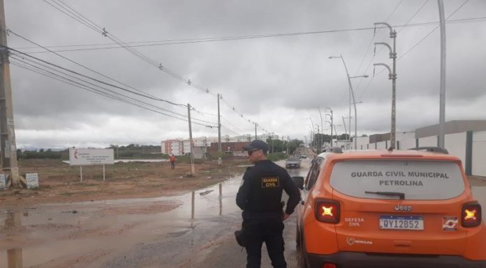 Defesa Civil de Petrolina reforça monitoramento e mantém equipes em alerta devido à chuva