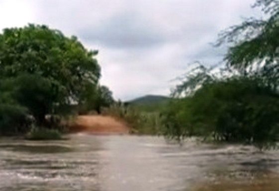 Comunidades rurais estão isoladas devido as fortes chuvas em Cabrobó