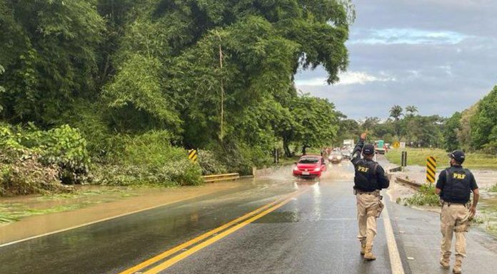 Autoridades rodoviárias alertam para aumento dos riscos de acidentes nas estradas atingidas pelas chuvas