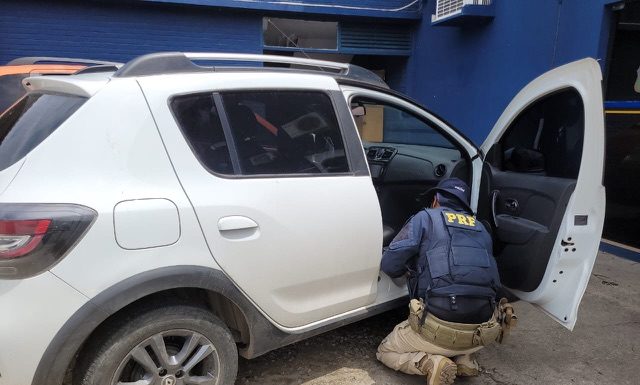Homem troca terreno por carro roubado e é detido em Caruaru