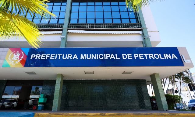 Prefeitura de Petrolina antecipa salários de dezembro e paga R$ 50 milhões aos servidores às vésperas do Natal