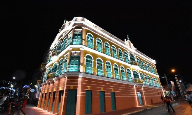Centenário do Theatro Cinema Guarany é celebrado com inauguração de iluminação cultural
