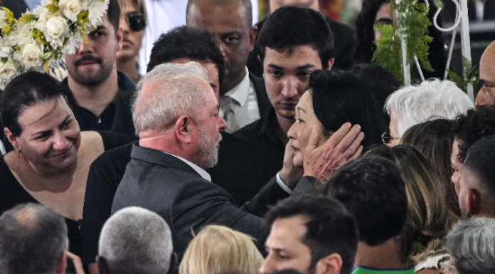 Presidente Lula presta homenagem ao Rei Pelé