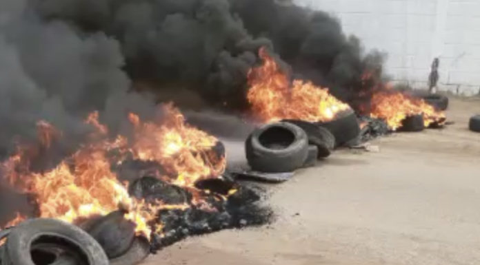 Petrolina: Novo protesto no Bairro João de Deus realizado por moradores da Avenida 61
