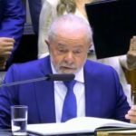 “Assumo compromisso de reconstruir o país e fazer um Brasil de todos e para todos”, diz Lula