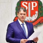 Com agradecimento a Bolsonaro, Tarcísio de Freitas toma posse como governador de São Paulo