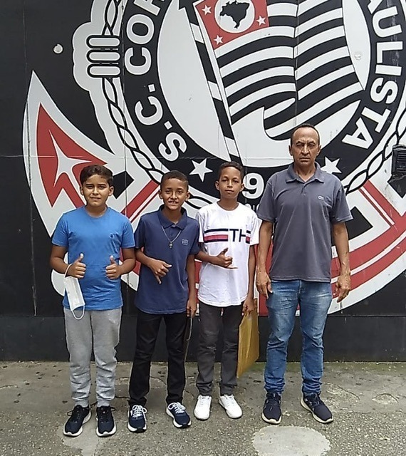 175329D5-AD51-4CDD-8D4A-3F478EAD7948