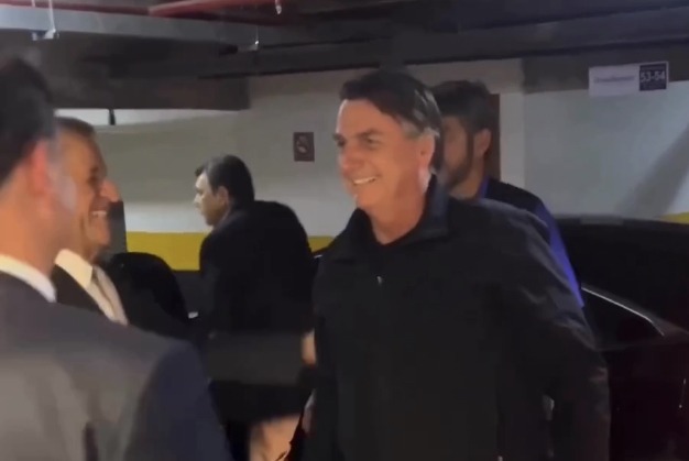 66601F82-8433-4304-89F4-F66CFBD74B9B